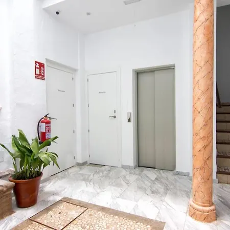 Rosarioseis Alhambra グラナダ